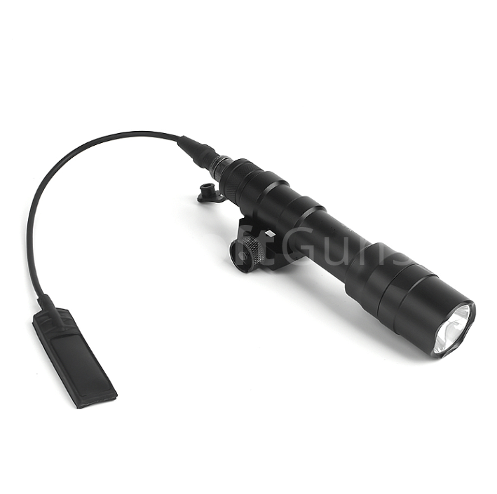 Taktické svietidlo SureFire M600C Scout Light, 600 lm, čierna, T-Eagle